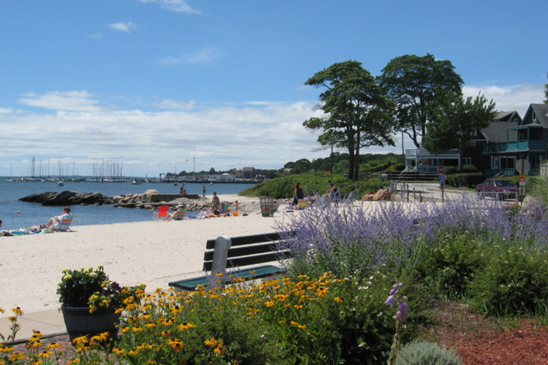 Hamburg Cove, Connecticut Yacht Charters Personalized Yacht Charters